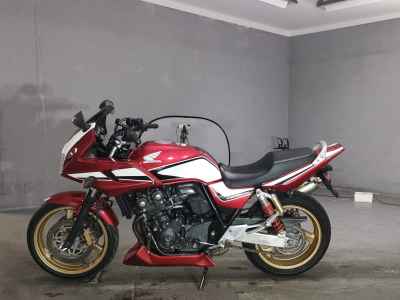 Honda CB400 Super Boldor 2012