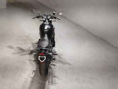 Kawasaki Z900RS