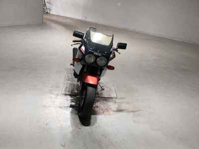 Yamaha FZ400R