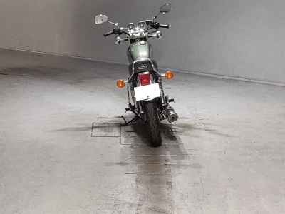 Yamaha SR400