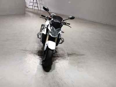 Suzuki GSR750 2012
