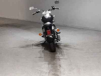 Suzuki Intruder 250LC