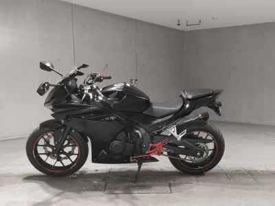 Honda CBR400R 2017