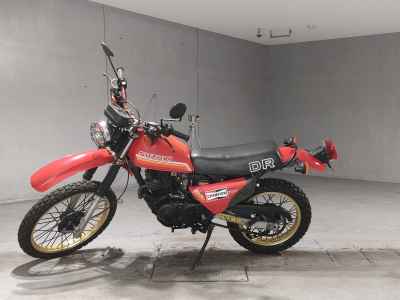 Suzuki DR250S