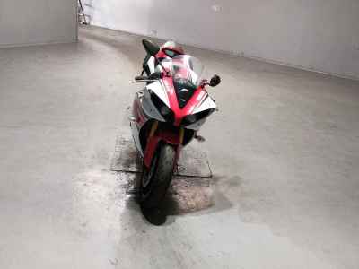 Yamaha YZF-R1 2012