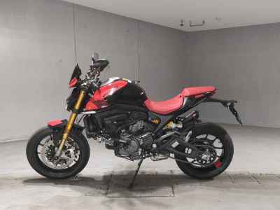 Ducati Monster 937+ 2025