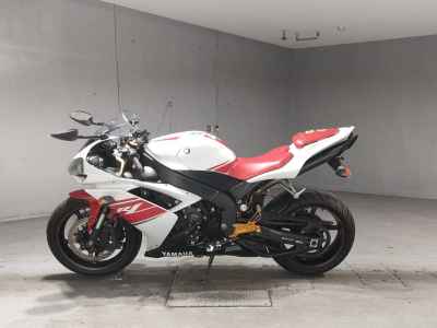 Yamaha YZF-R1 2011