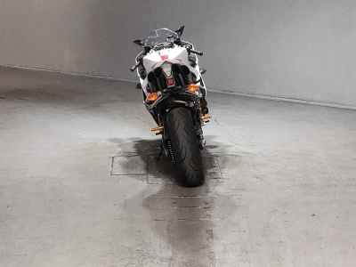 Yamaha YZF-R1 2011