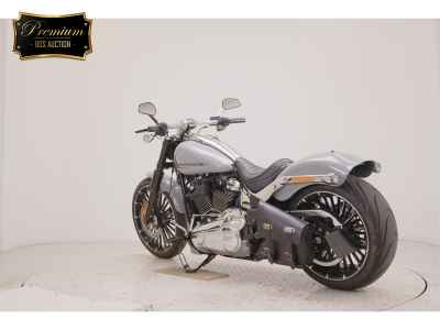 Harley-Davidson Breakout FXBR1920 2025