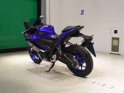 Yamaha YZF-R25 2023