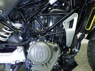 Husqvarna Svartpilen 401 2021