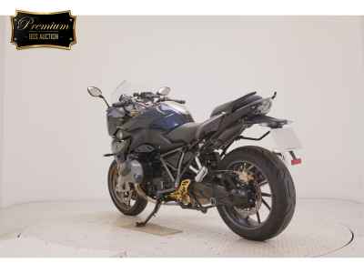 BMW R1250RS 2021
