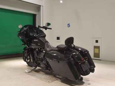 Harley-Davidson Softail FXDRS1870 2020