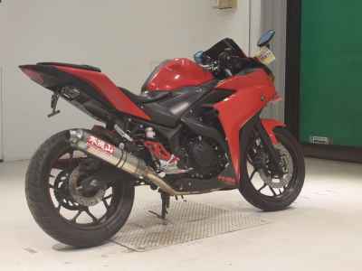 Yamaha YZF-R25 2015
