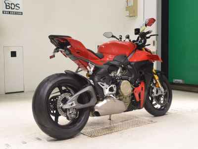 Ducati Streetfighter V4S 2025