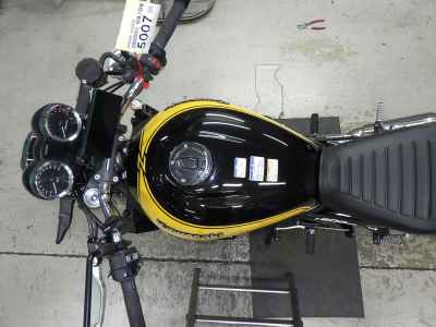 Kawasaki Z900RS 2024