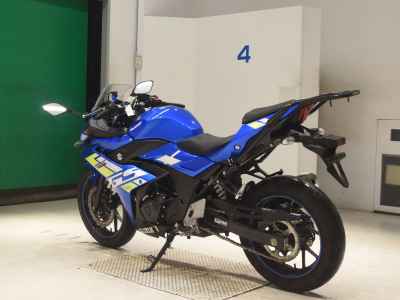 Suzuki GSX250R