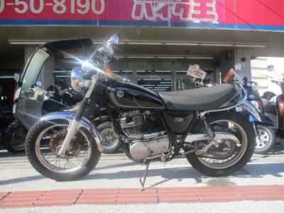 Yamaha SR400 2022