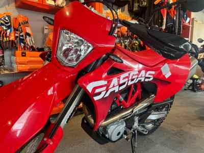 GasGas ES700 2024