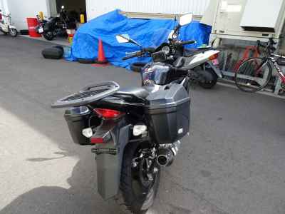 Suzuki GSR250F