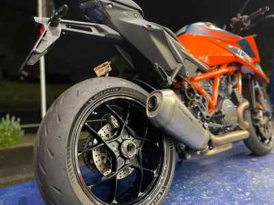 KTM 1290 Super Duke R 2021