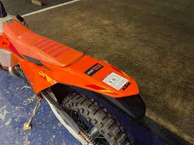 KTM 250 EXC Six Days 2025