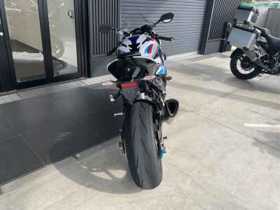 BMW M1000RR 2024