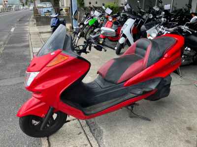Yamaha Majesty 250