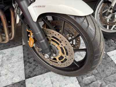 Honda CB400 Super Boldor 2015