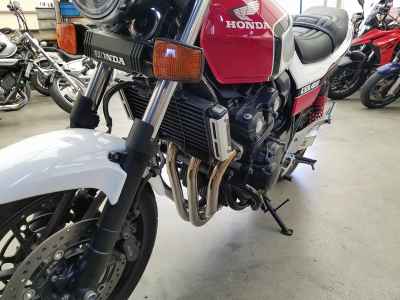 Honda CB400SF 2018
