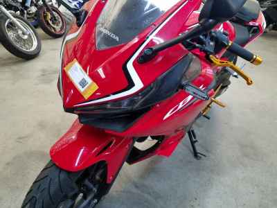 Honda CBR400R 2021