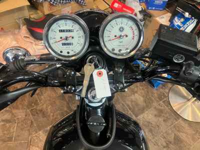 Yamaha SR400 2020