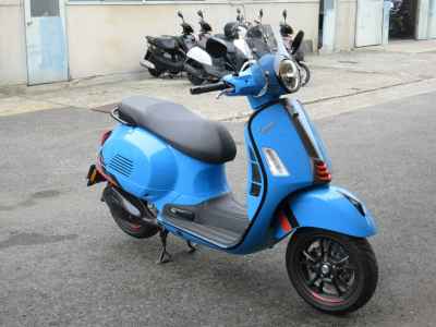 Vespa GTS 300 Super Sport 2025