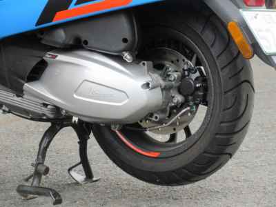Vespa GTS 300 Super Sport 2025