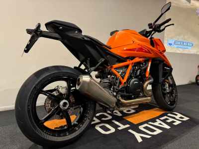 KTM 1390 Super Duke Evo 2024