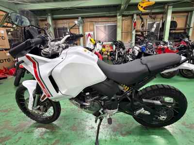 Ducati DesertX 2024