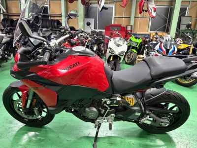 Ducati Multistrada V2S 2025