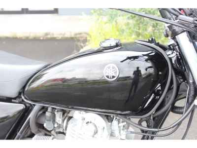 Yamaha SR400 2019