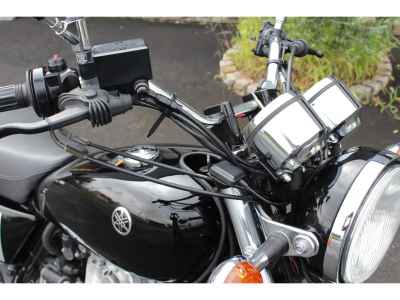 Yamaha SR400 2019