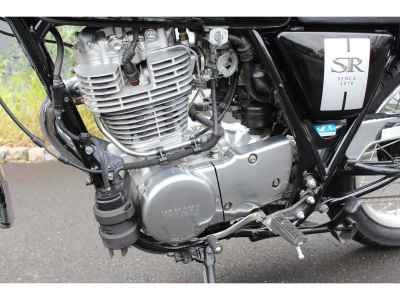 Yamaha SR400 2019