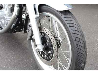 Yamaha SR400 2019