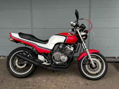 Honda CB250 Jade