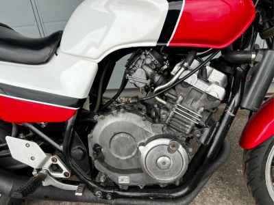 Honda CB250 Jade