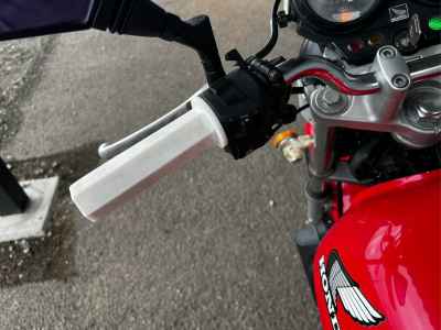 Honda CB250 Jade