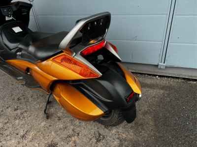Suzuki Gemma 250