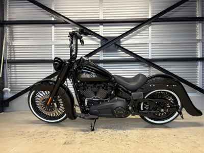 Harley-Davidson Heritage FLHCS1870 2023