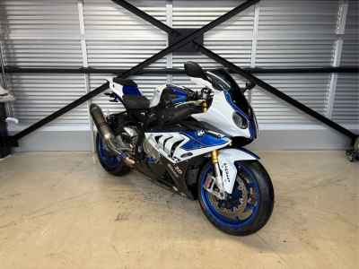 BMW HP4 2014