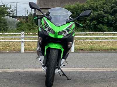 Kawasaki Ninja 400 KRT Edition 2022