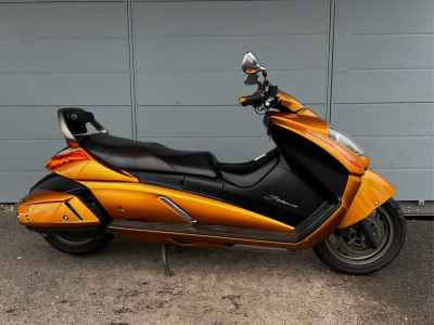Suzuki Gemma 250