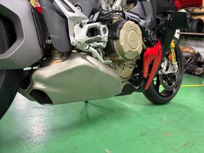 Ducati Streetfighter V4S 2025
